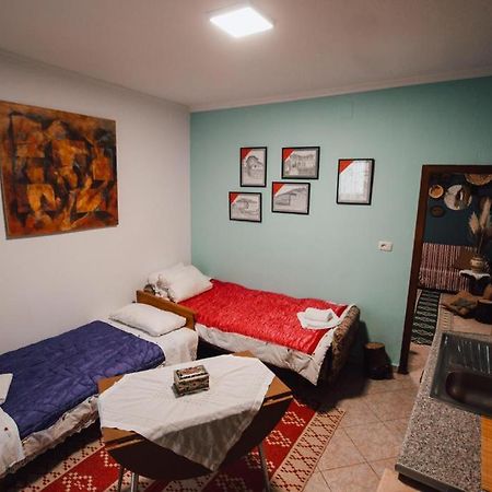 Bb Apartament Daire Gjirokastër Dış mekan fotoğraf