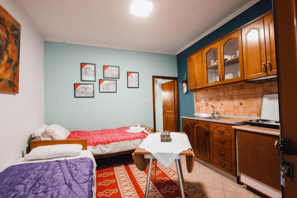 Bb Apartament Daire Gjirokastër Dış mekan fotoğraf