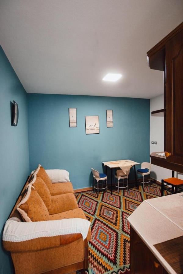 Bb Apartament Daire Gjirokastër Dış mekan fotoğraf